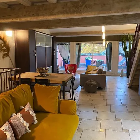 Apartment Le Loft Duplex, 2 Terrasses, Au Coeur Du Village